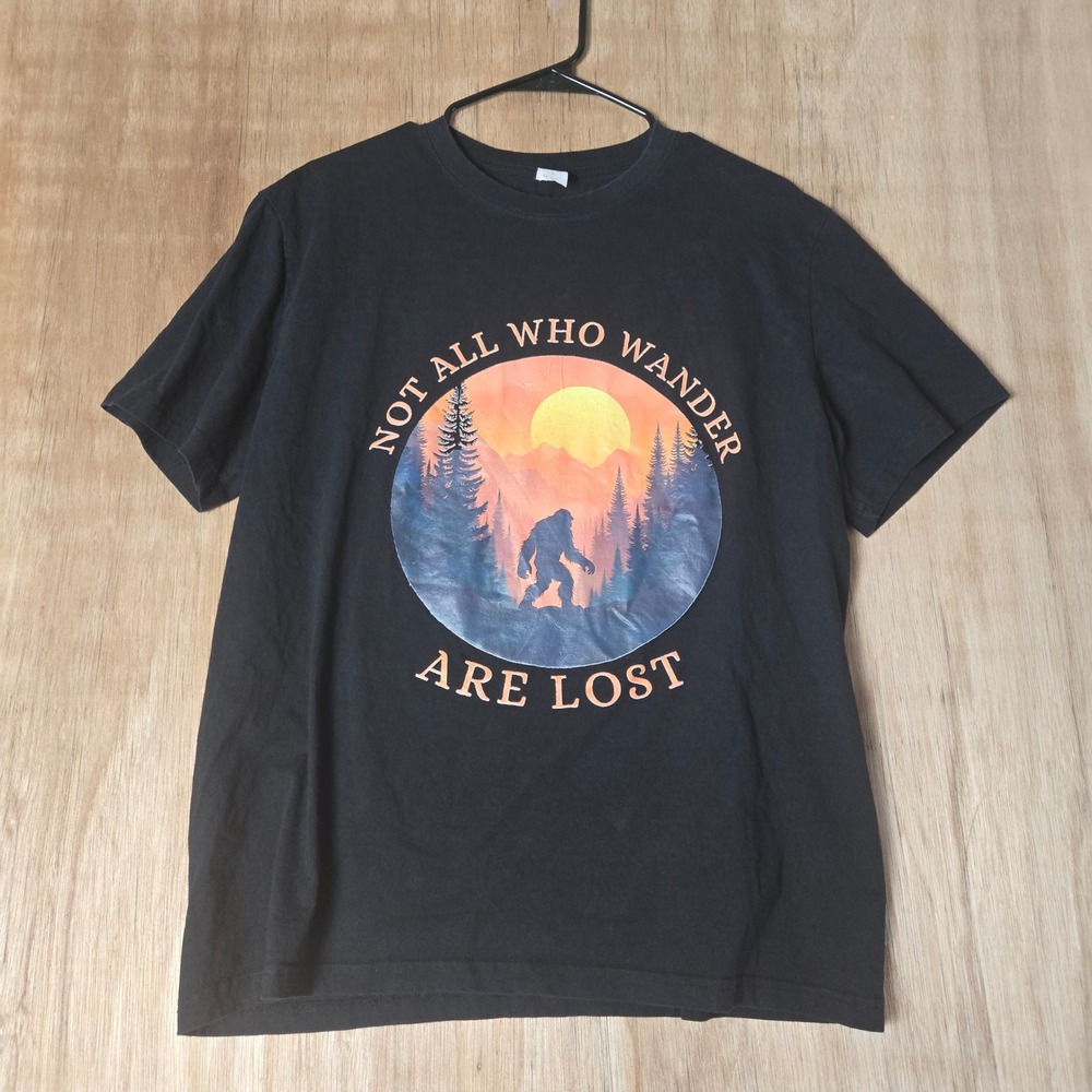 Bigfoot Not All Who Wander Are Lost Graphic T-Shirt Black Cotton Mens Large